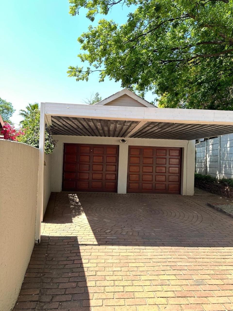 Bagley Terrace 136 Cottage Johannesburg Buitenkant foto