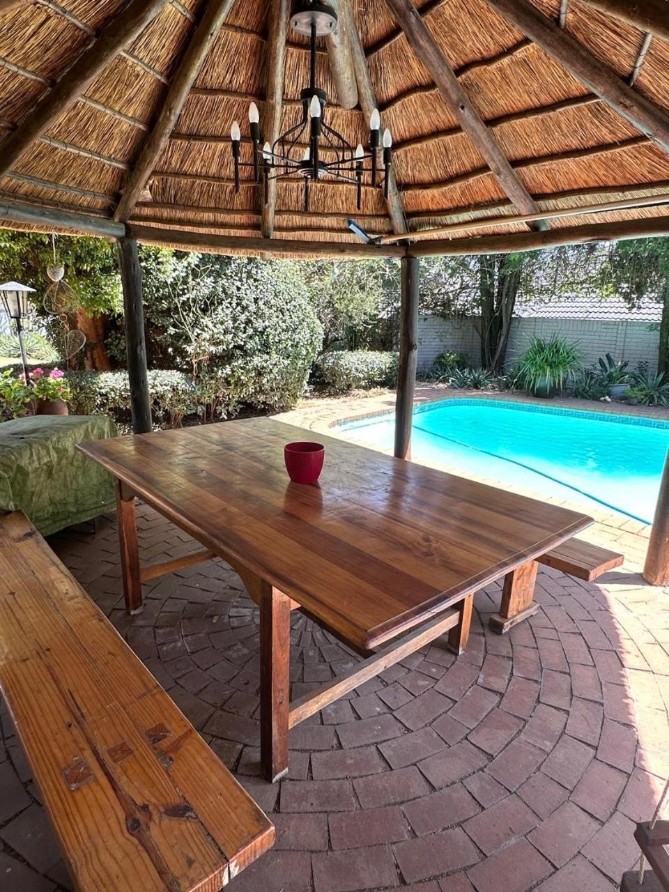 Bagley Terrace 136 Cottage Johannesburg Buitenkant foto