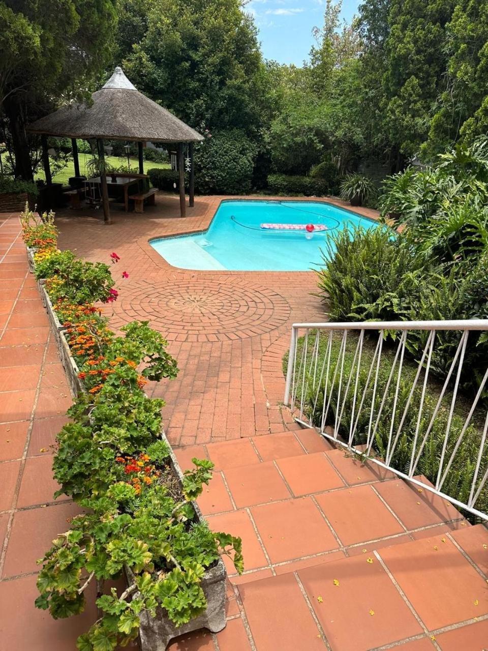 Bagley Terrace 136 Cottage Johannesburg Buitenkant foto