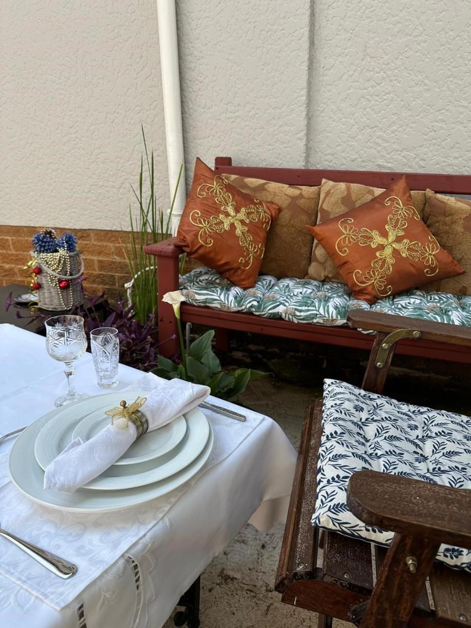 Bagley Terrace 136 Cottage Johannesburg Buitenkant foto