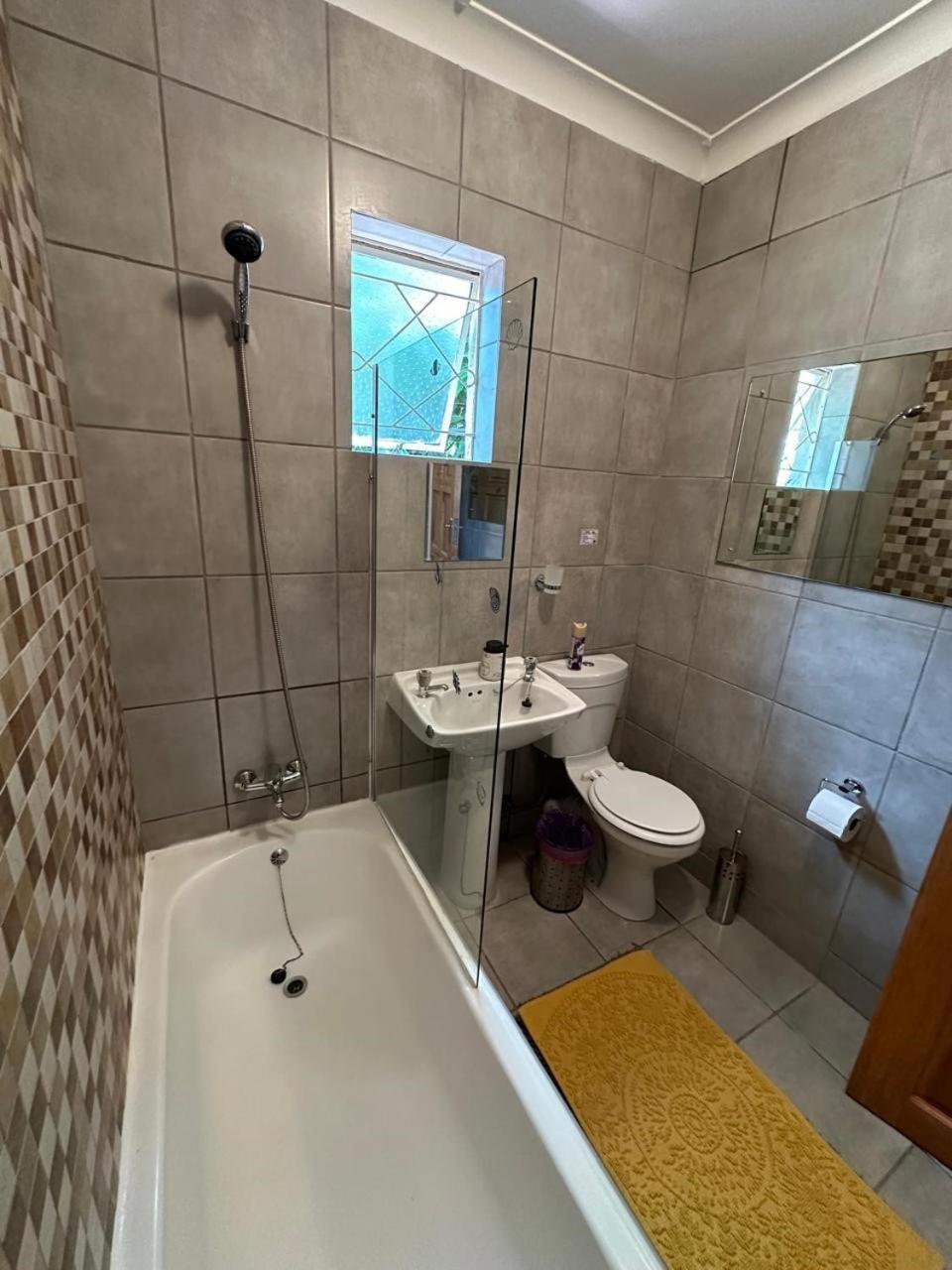 Bagley Terrace 136 Cottage Johannesburg Buitenkant foto